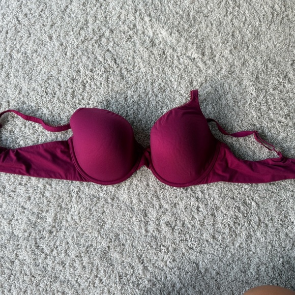 Victoria's Secret Perfect Shape Smooth Push-Up Bra - Picture 8 of 8